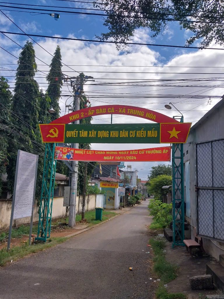 Cổng chào Ấp Bàu Cá, Hưng Thịnh – Quảng cáo Đức Tuấn thi công